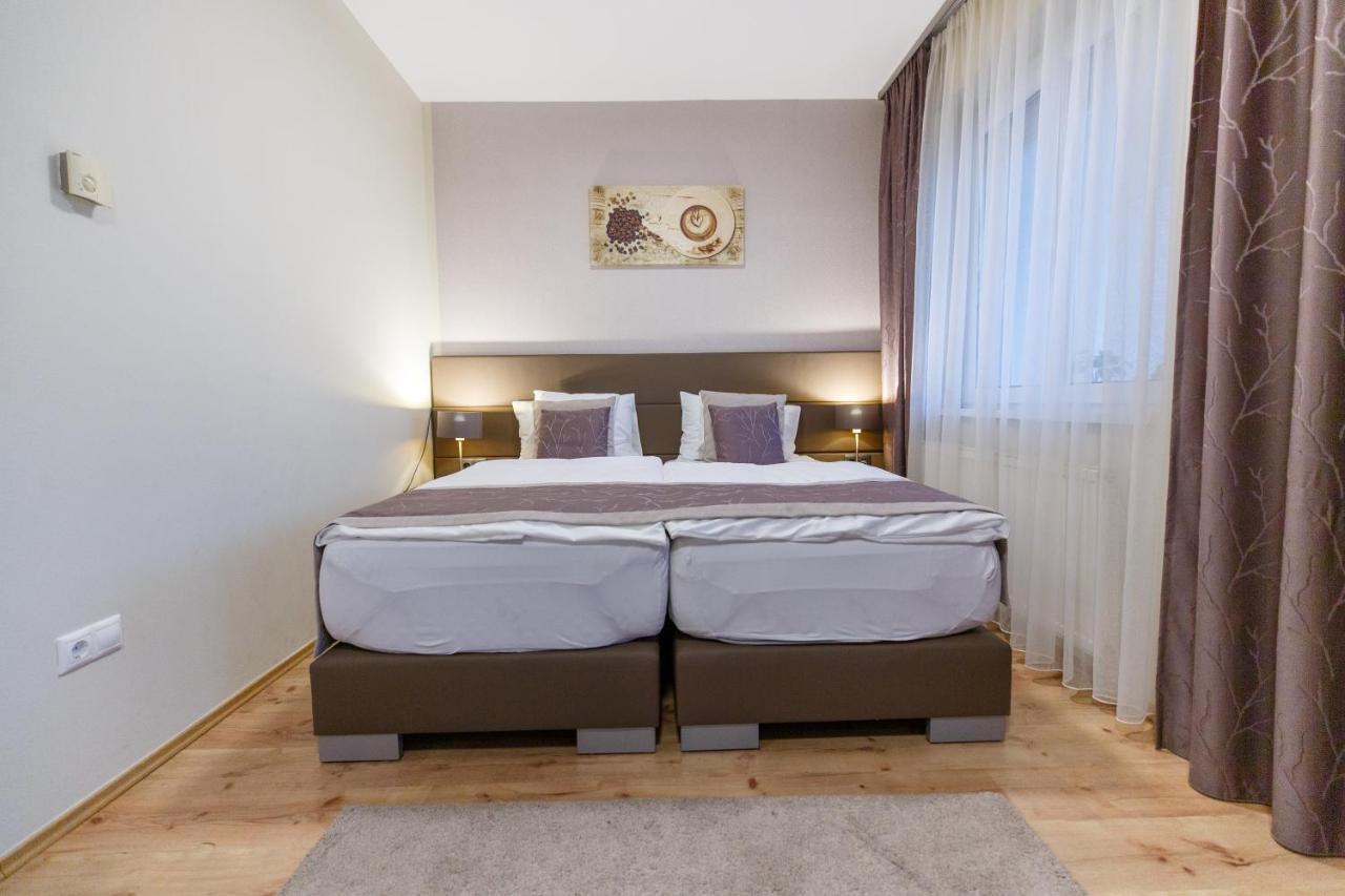 Mokka Apartments Miskolc Buitenkant foto