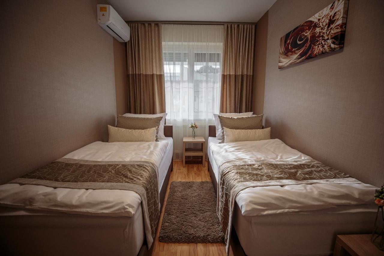 Mokka Apartments Miskolc Buitenkant foto
