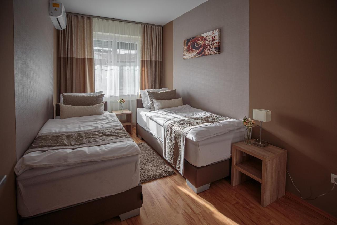 Mokka Apartments Miskolc Buitenkant foto