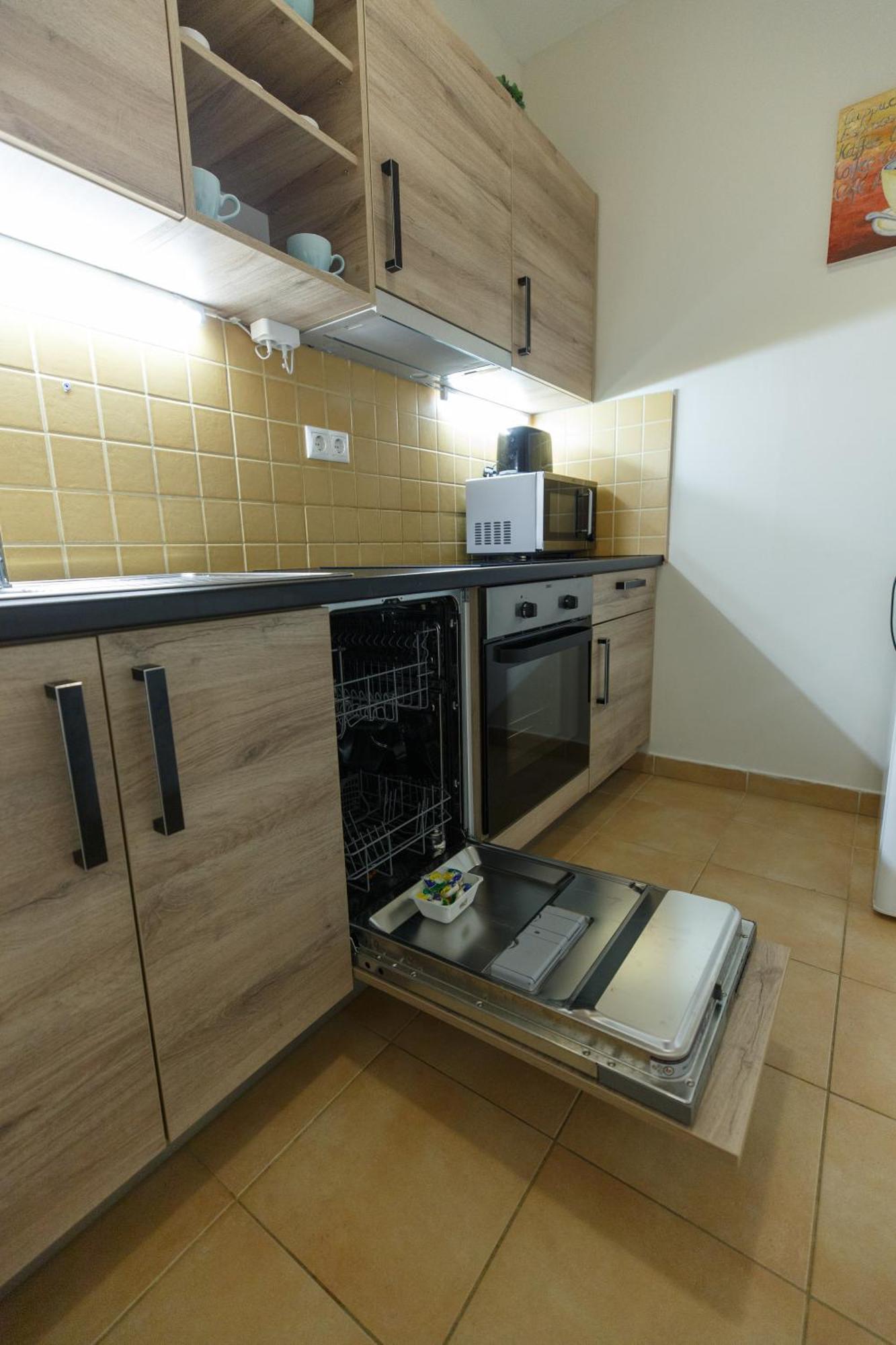 Mokka Apartments Miskolc Buitenkant foto